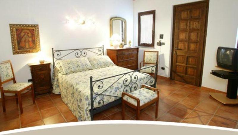 La Maragliana Aparthotel Castel Rocchero Buitenkant foto