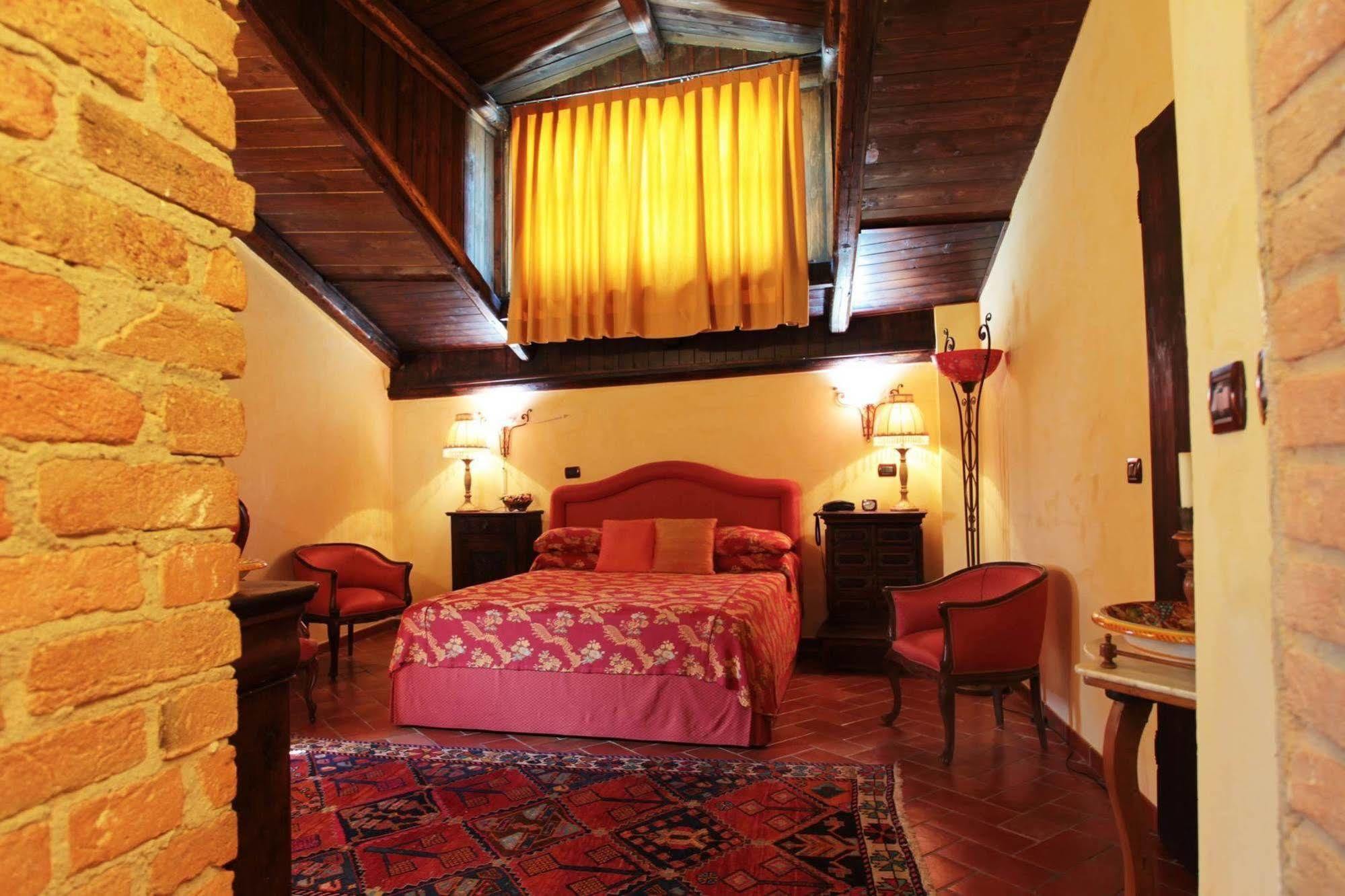 La Maragliana Aparthotel Castel Rocchero Buitenkant foto