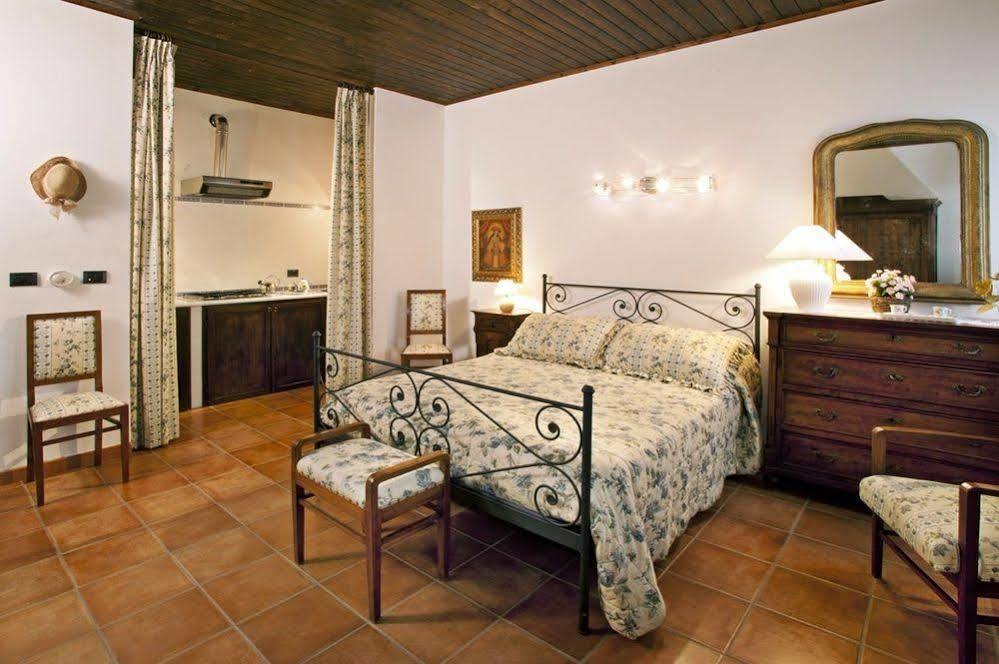 La Maragliana Aparthotel Castel Rocchero Buitenkant foto